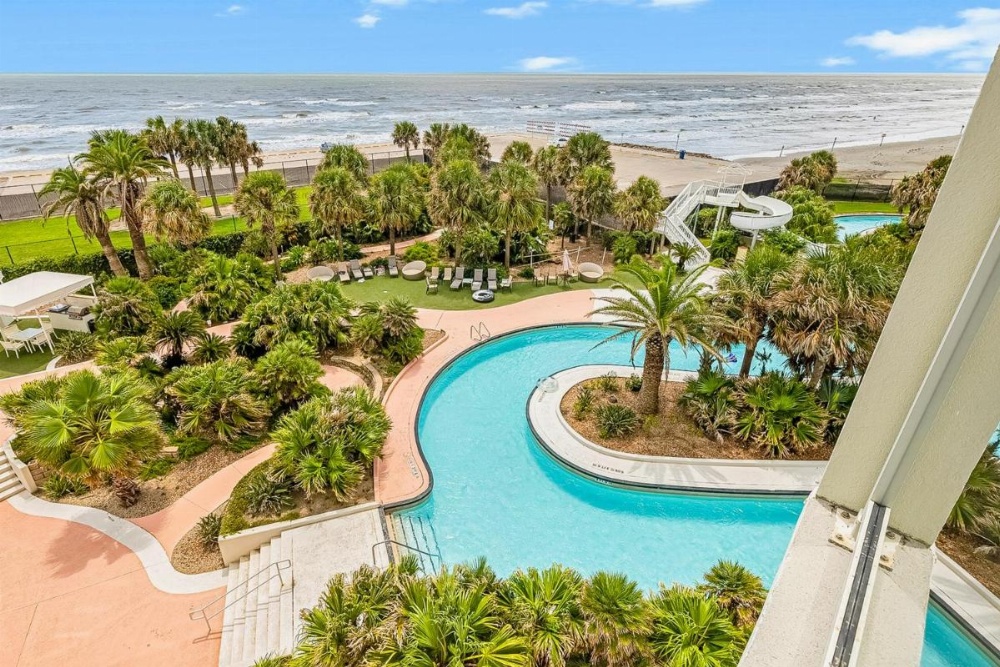 Diamond Beach Condos Image 32