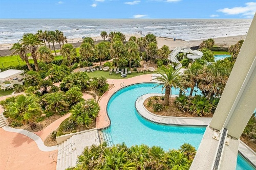 Diamond Beach Condos image 32