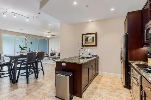 Diamond Beach Condos image 33